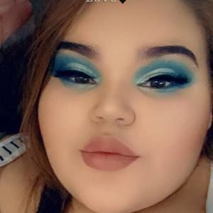 Meet your Posher, Kellyan